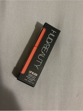 HUDA BEAUTY Lip Blush Creamy Lip & Cheek Tint — Coral Orange
